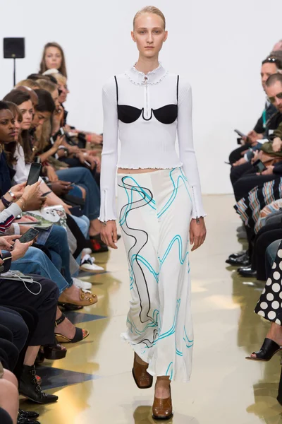 Look 2